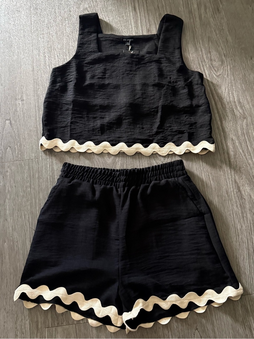 Blu Pepper Black Square-Neck RicRac Top & Short Set NWT